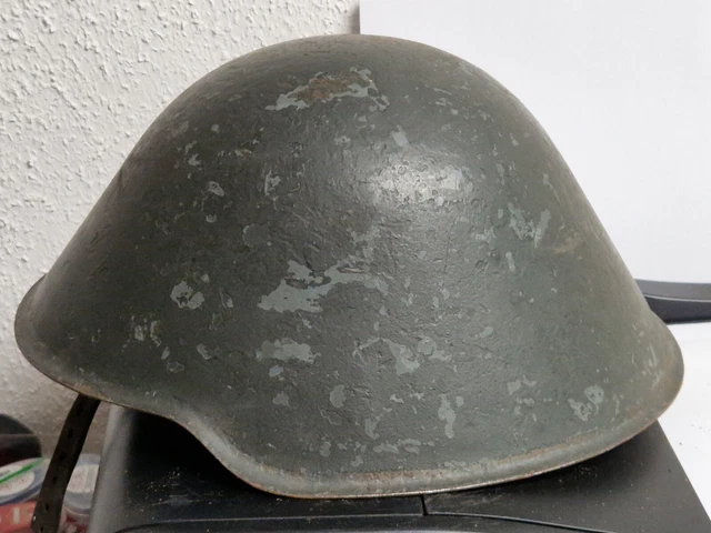 Sammlerauflösung an Stahlhelmen Helm Militaria WK Weltkrieg Helm 14 von 15