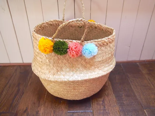 Panier à ventre naturel herbier marin avec pompoms