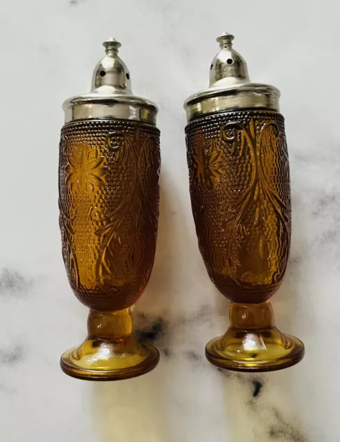 Gorgeous Indiana amber glass  sandwich salt and pepper shakers