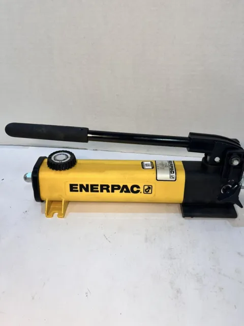 Enerpac P142 Two Speed Lightweight Hydraulic Hand Pump