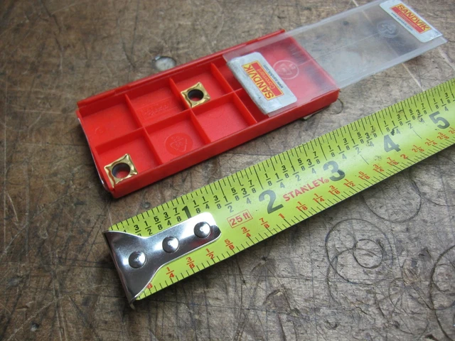 サンドビック CPMT 09 T3 08-UM（4425）  コロターン111 旋削加工用チップ 122 4425 CPMT09T308UM4425