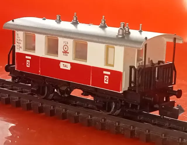 Fleischmann N 8053, Personenwagen, PZB Edelweiß-Lokal-Bahn, TAL, Vitrine, OVP,