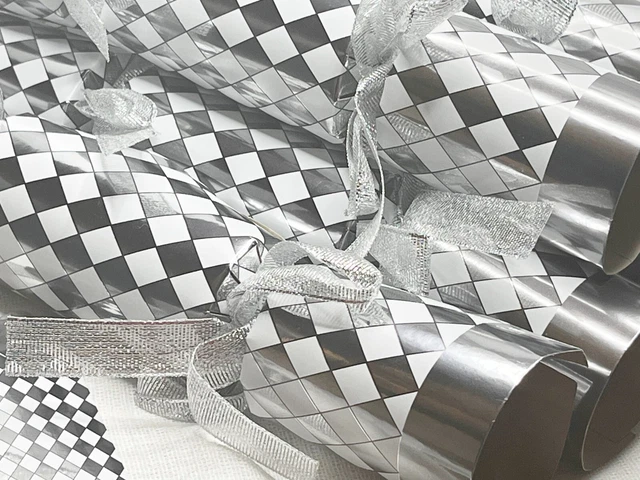 Christmas Party Gift Poppers Crackers Metallic Silver & White 10" Set of 8