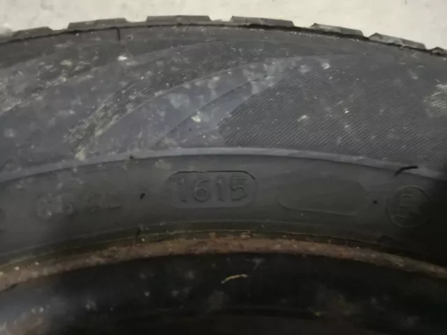 4 Winterreifen 185/60 r15 88t auf Stahlfelgen 3