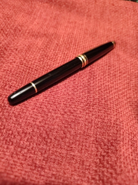 Montblanc Meisterstück 4810 14k gold 585 pluma Montblanc Meisterstück 4810 14k gold 585 pluma