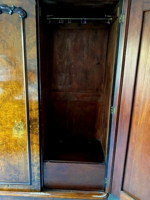 Victorian Mahogany Two Door Wardrobe 3