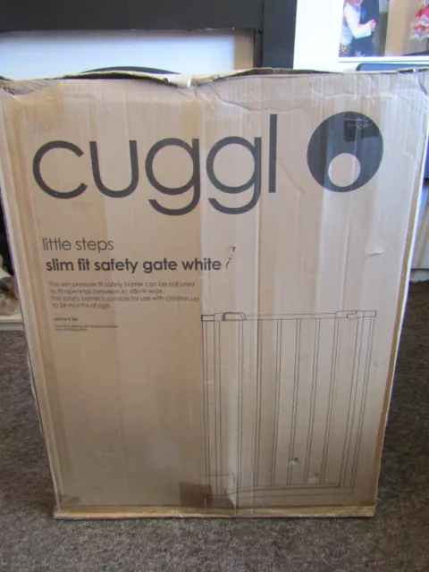 Cuggl Slim Fit Pressure Safety Gate In White.