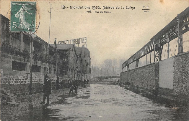 Cpa 94 Ivry Rue De Marne Inondations Decrue