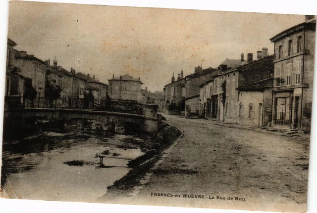 CPA Fresnes in Woevre-La Rue de Metz (232367)