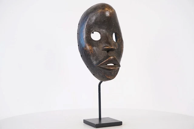 Attractive Dan Mask 8.5" - Ivory Coast - African Art 3