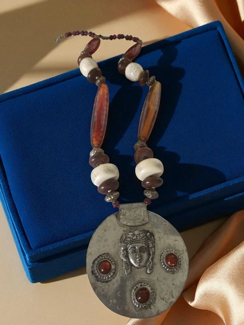 Collier rétro ancien très gros en métal, bijou vintage original pour