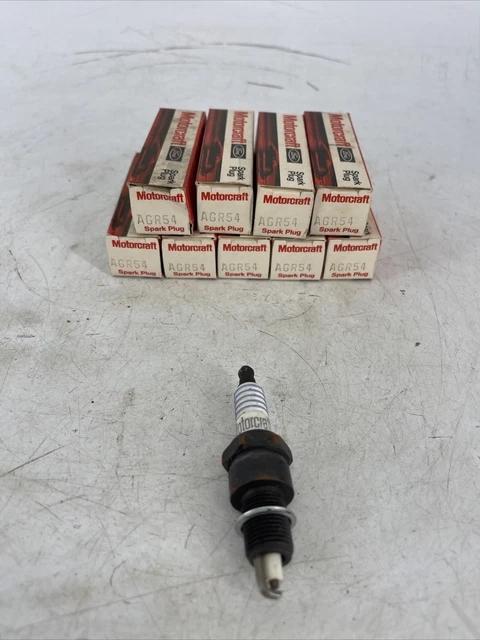 NEW OEM LOT OF 9 Ford Motorcraft Spark Plug AGR54