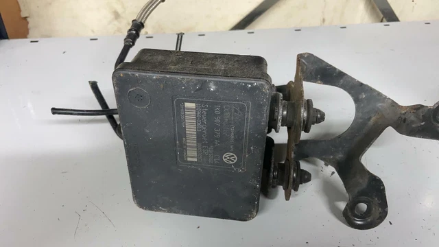 Audi A3 ABS Pumpe Steuergerät 1K0907379AA 1K0614517T
