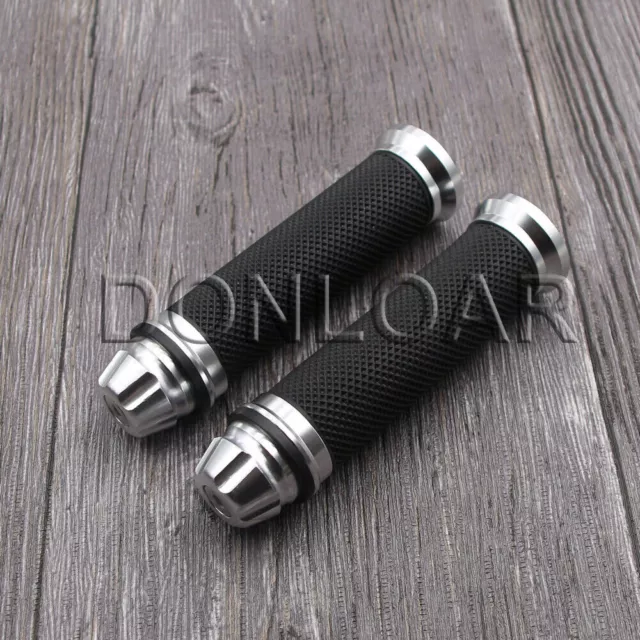 UNIVERSAL MOTORCYCLE MOTORBIKE HANDLEBAR HANDLE BAR GRIPS 22mm 7/8" -SILVER 3