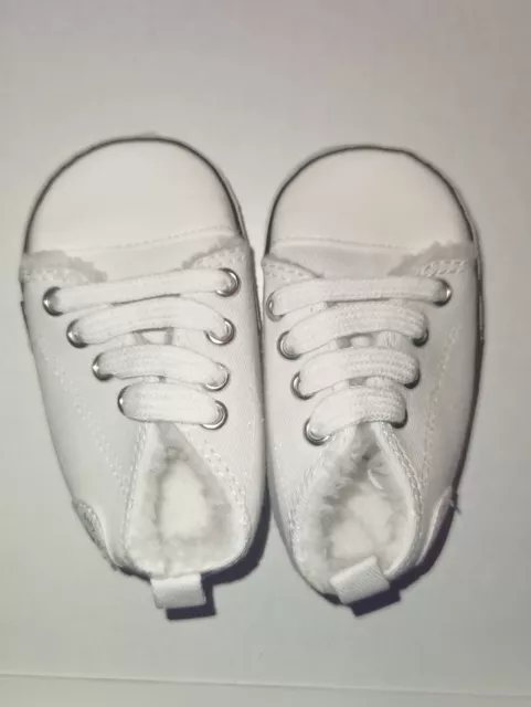 Chaussure polaire pour bébé de 13 à 18mois.