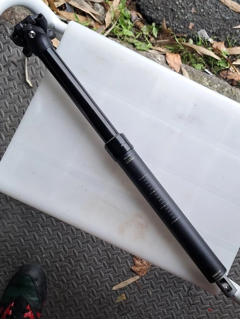 Selcof Watchtower Stealth Dropper Seatpost  30.9 x 150mm Includes Lever