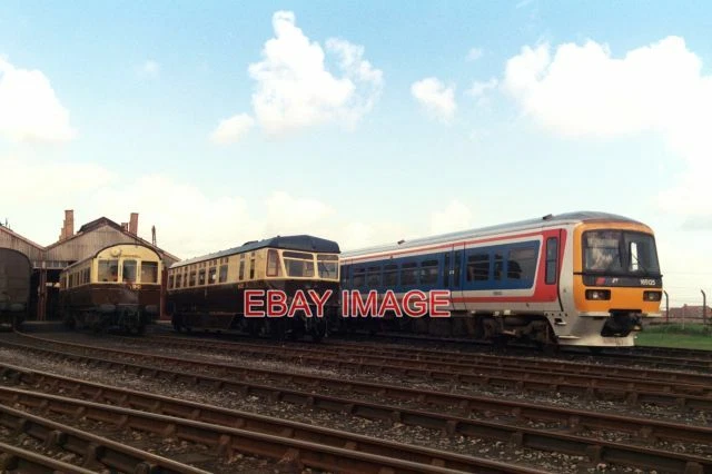 PHOTO (2) Gwr Autocoach Gwr Railcar No22 And 165125 At The Didcot ...
