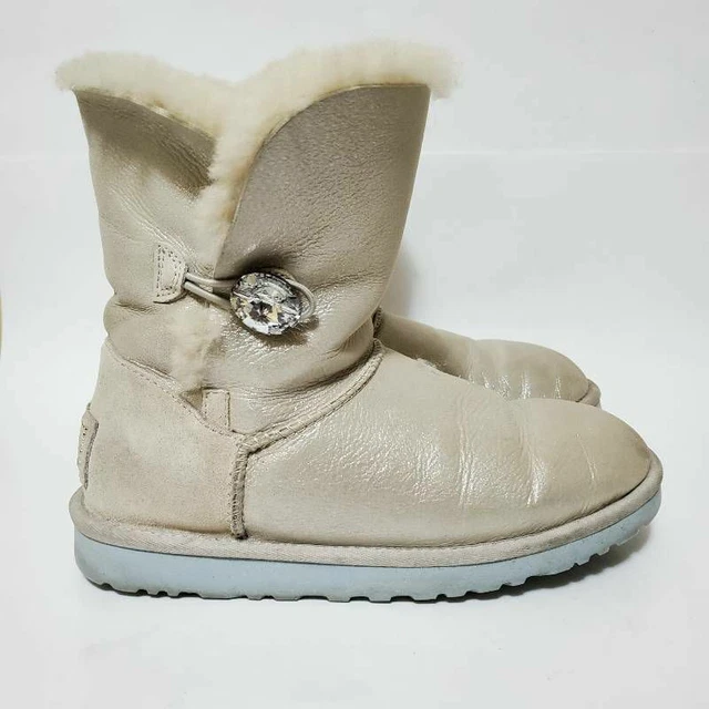 UGG Australia Womens 7 Bailey I Do Winter Snow Boots Ivory Sheepskin Crystal
