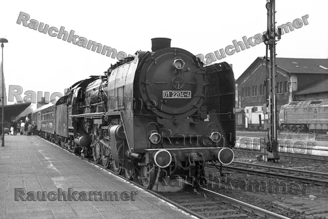 DR 01 2204-4 Schwerin Hbf 1982 / original KB Negative + File!  647#14