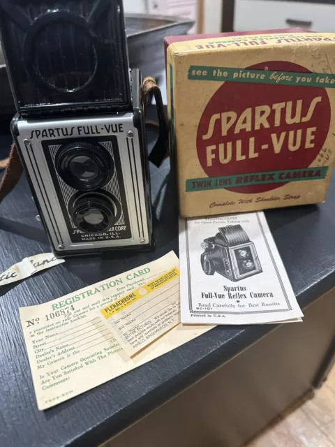 Spartus "Full Vue" 120 Camera & Box-UNTESTED