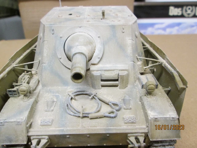 HOBBYBOSS 1/35TH SCALE German Sturmpanzer IV Early Sd.Kfz.166 Brumbar ...