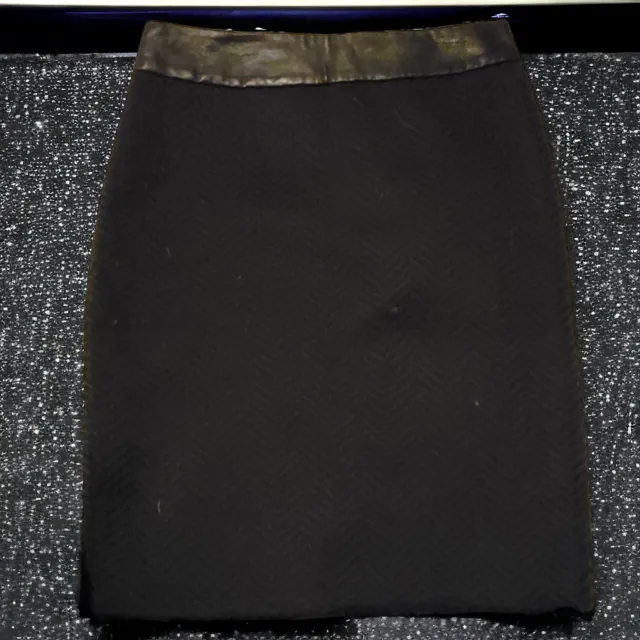Banana Republic Chevron Faux Leather Waistband Pencil Skirt In Size 4