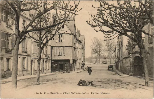 CPA TOURS - place foire-le-ROI - vieilles maisons (146771)