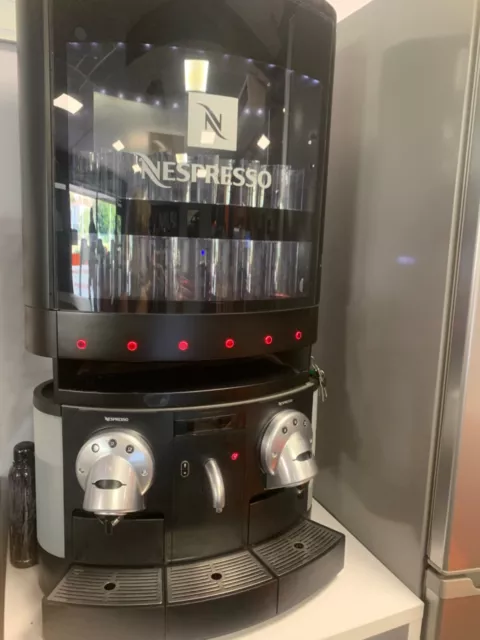 machine nespresso gemini cs 200 pro