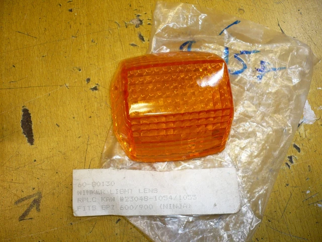 、 Kawasaki NOS NEW 23048-1019 Amber Turn Signal Light Lens EX