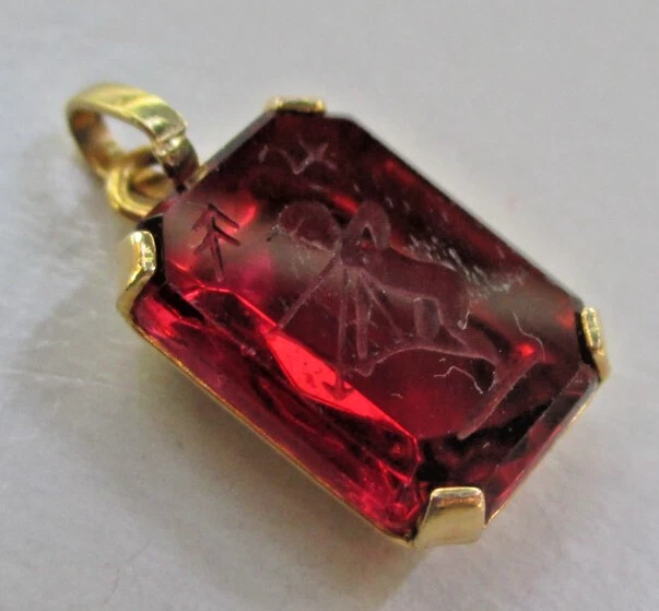 Pendentif Reliquaire Vintage Or - Fleur Séchée Unique, Bijou Ancien Numéro 5194