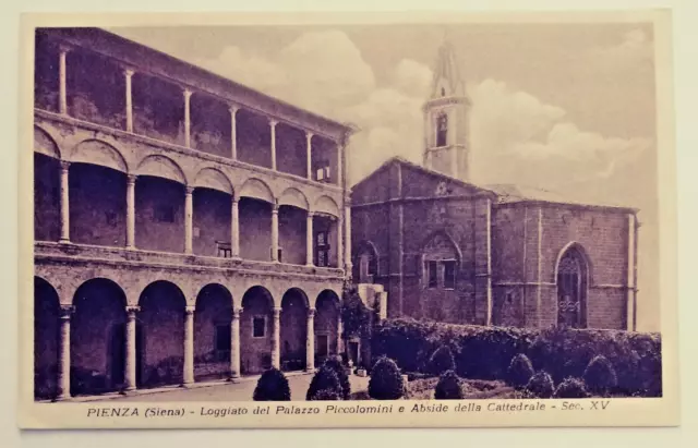 PIENZA (Siena)Loggiato del Palazzo Piccolomini e Abside della Cattedrale - Nuova