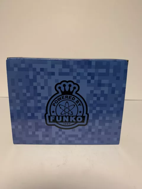 Funko Pop! 8-Bit Predator #12 GameStop Exclusive Box - Batman Socks and Lanyard