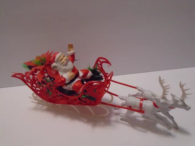 VTG Santa Sleigh Reindeer Poinsettia Christmas Decor  Plastic Hong Kong?  1970'S