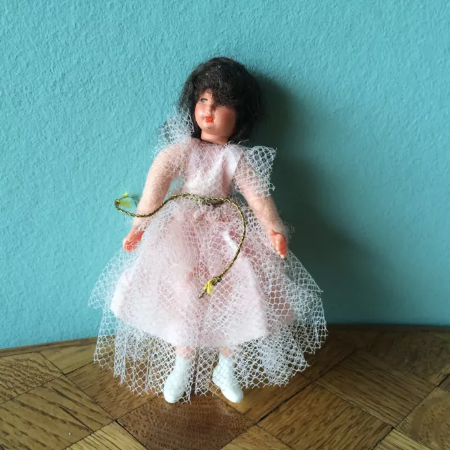 Mädchen festlich  Caco Puppe Puppenhaus Puppenstube 1:12 dollhouse flexible doll