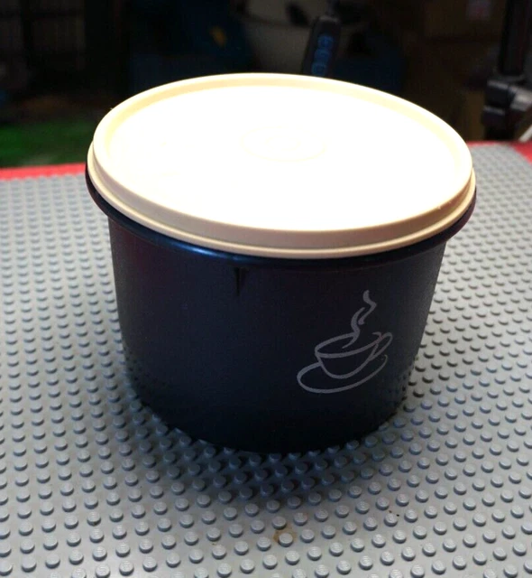 ANCIENNE BOÎTE TUPPERWARE bleue 1,9 litres rangement camping cuisine EUR 14,90 - FR
