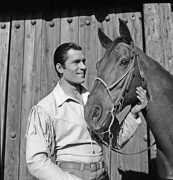 CHEYENNE SEASON 1 1956 With Clint Walker 4 OLD TV PHOTO $9.00 - PicClick AU