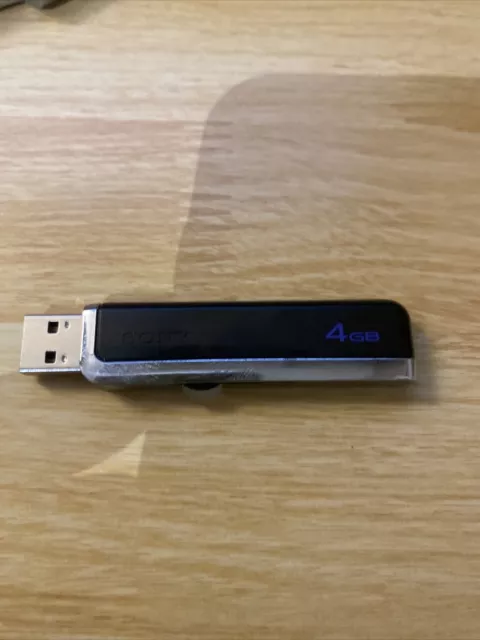 Clé USB 8 Go Gb TOSHIBA - Existe aussi en version 16 et 32 Giga - Garantie  5 ans