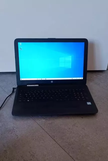 HP 250 G5 - Core i5 6. Gen. - Streifen Im Display