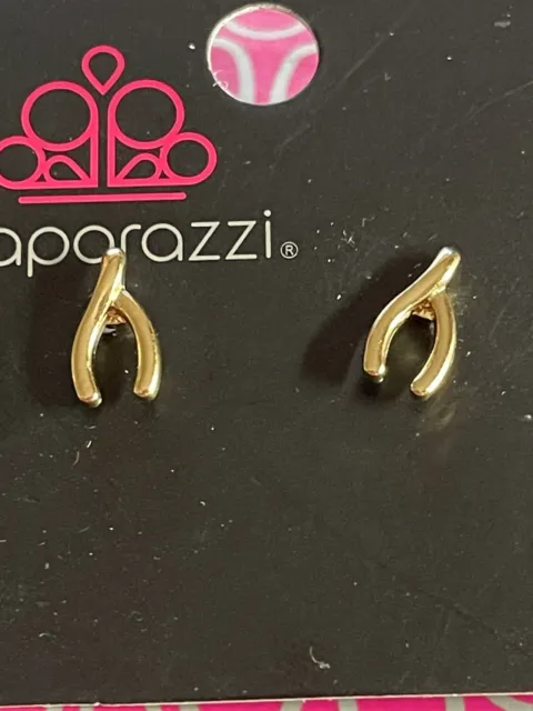 Paparazzi Ladies Girls 🍃 Gold Wish Bone  🌴 Post Back  Earrings 🔥FAN FAV🔥LQQK