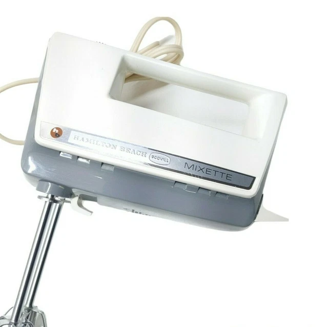 VINTAGE HAMILTON BEACH Scovill Mixette Hand Mixer Model 97 3 speed w