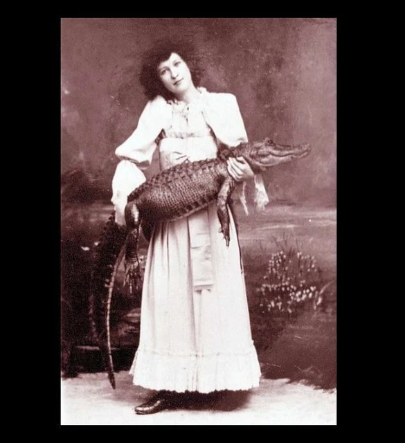 Vintage Alligator Girl PHOTO Freak Scary Creepy Weird Circus Swamp, Circa 1902