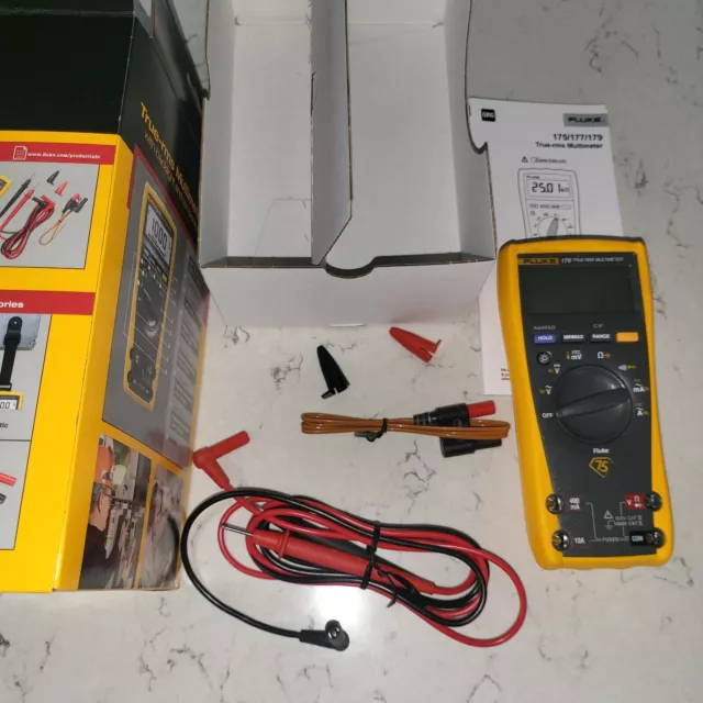 Fluke 179 True RMS Digital Multimeter  Used