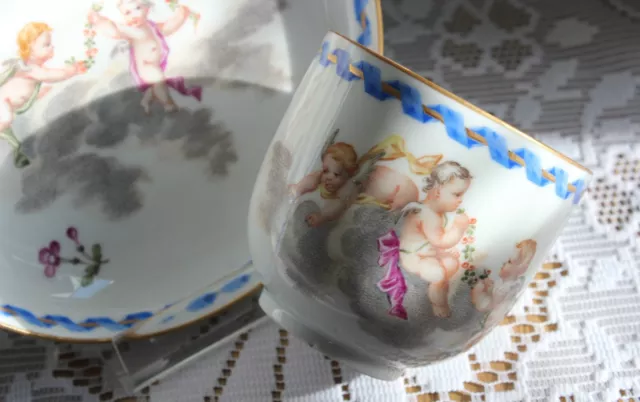 Sehr alte und sehr seltene Kaffeetasse von Meissen mit Engelsputten 1.Wahl 2