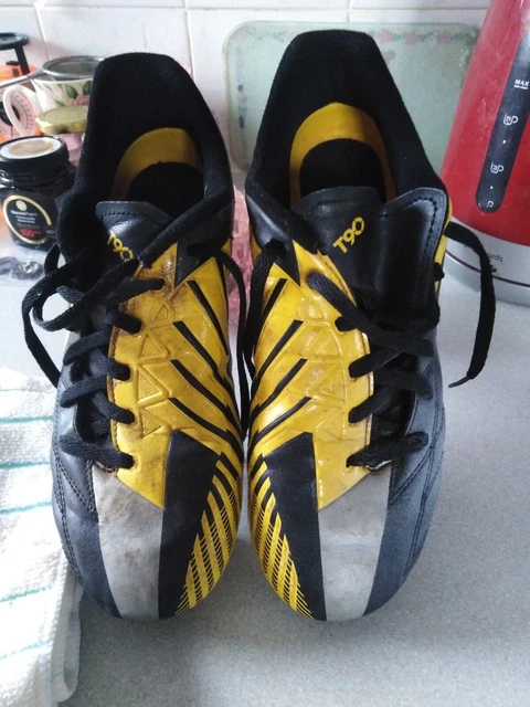 NIKE TOTAL 90 Strike IV SG Football Boots 2011UK 4 EUR 36.5 USED