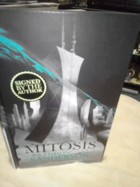 BRANDON SANDERSON - "MITOSI" 1st Ed , 1st Print - SIGNED - AS NEW