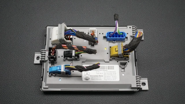 GENUINE MERCEDES BENZ W213 S213 Rear Sam Module Ecu Control Unit