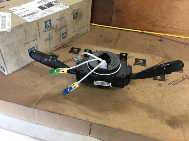 PEUGEOT 206CC CC partner comms 2000 Control Unit Wiper Indicator Stalk ...