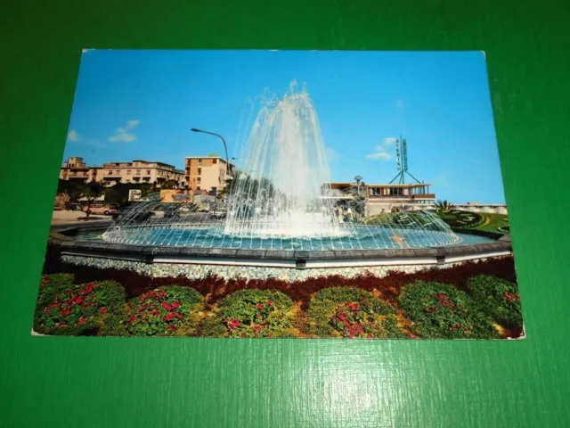 Cartolina Pescara - La nuova fontana sul lungomare 1973