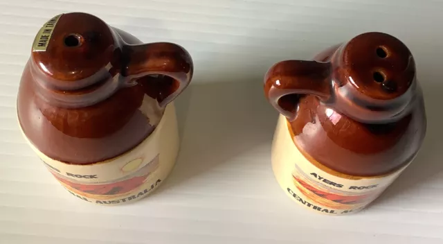 Retro Souvenir Salt & Pepper Shakers Ayres Rock Australia Jug Uluru Unused Brown 2