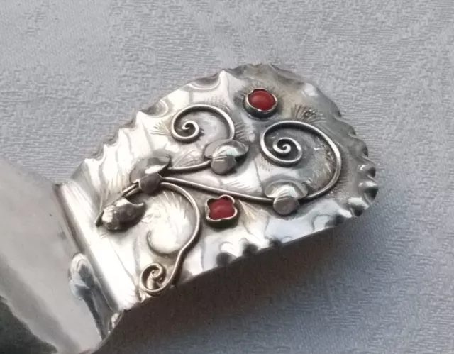 Rare Petit Pelle à Gâteau Forgé Main En 835er Argent Avec Coraux